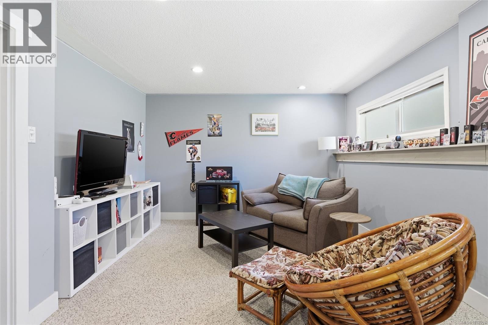 1805 DEERBORNE PL - 33