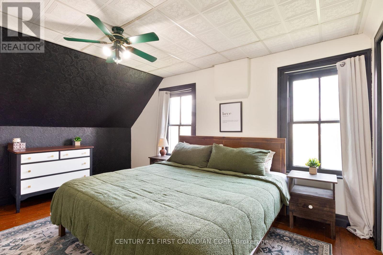 1 FAIRVIEW AVENUE Property Photo