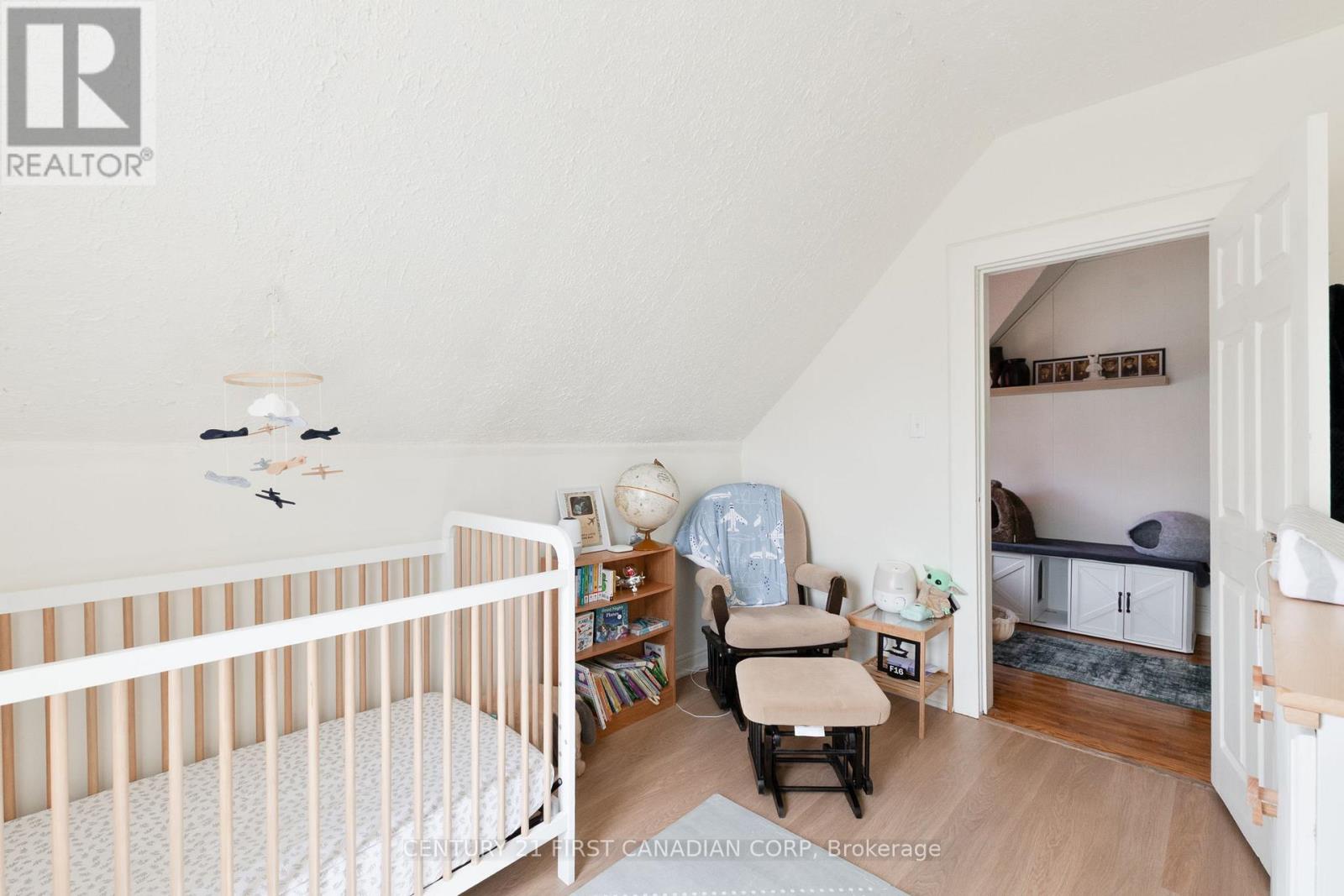 1 FAIRVIEW AVENUE Property Photo