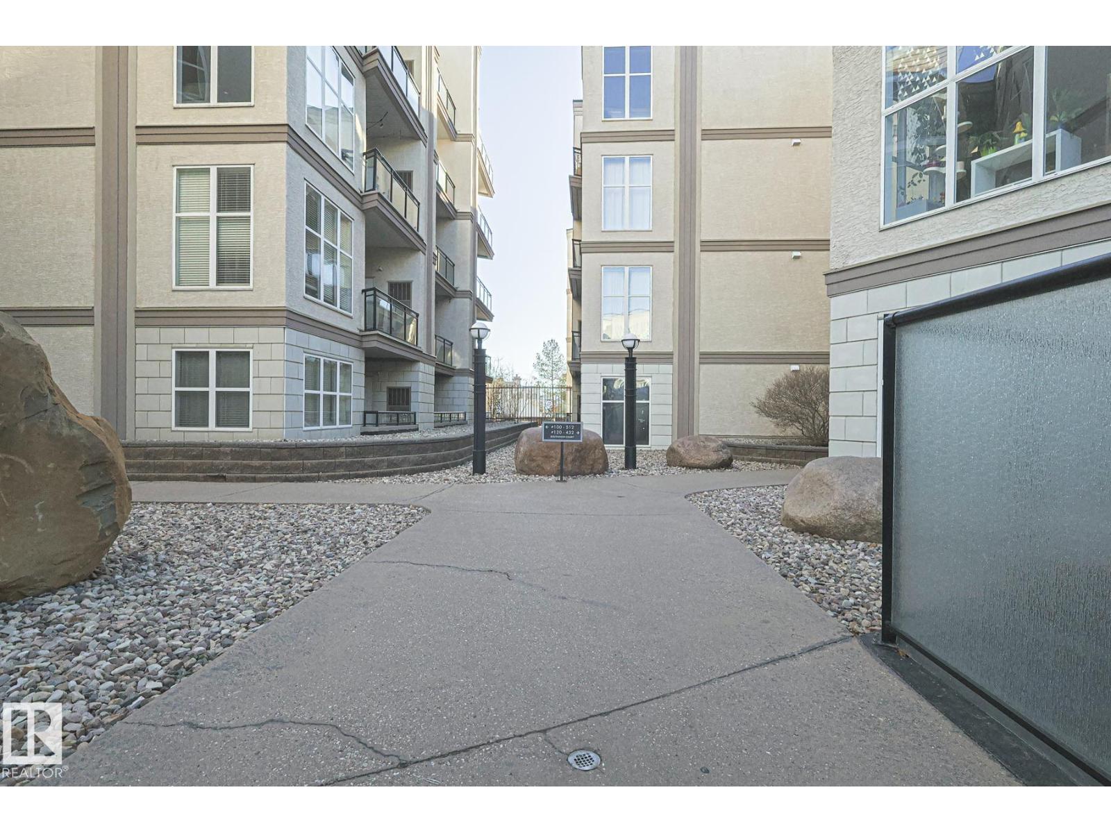 #100 4835 104A ST NW NW - 2