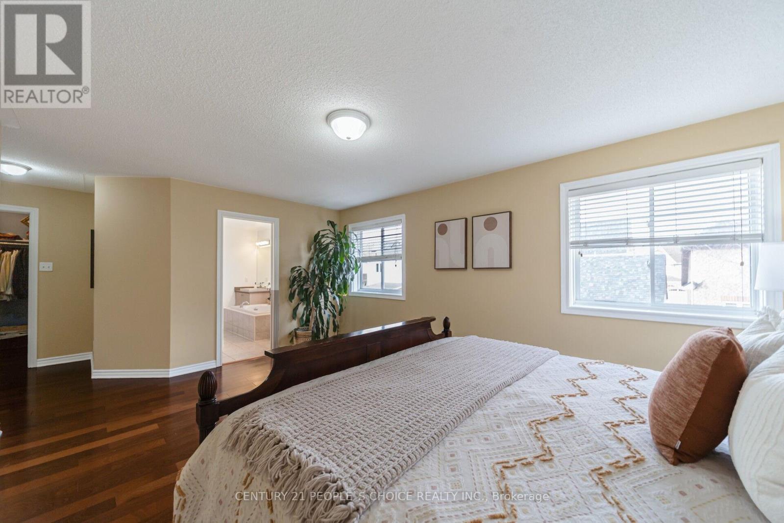 7107 APPLETREE LANE - 27