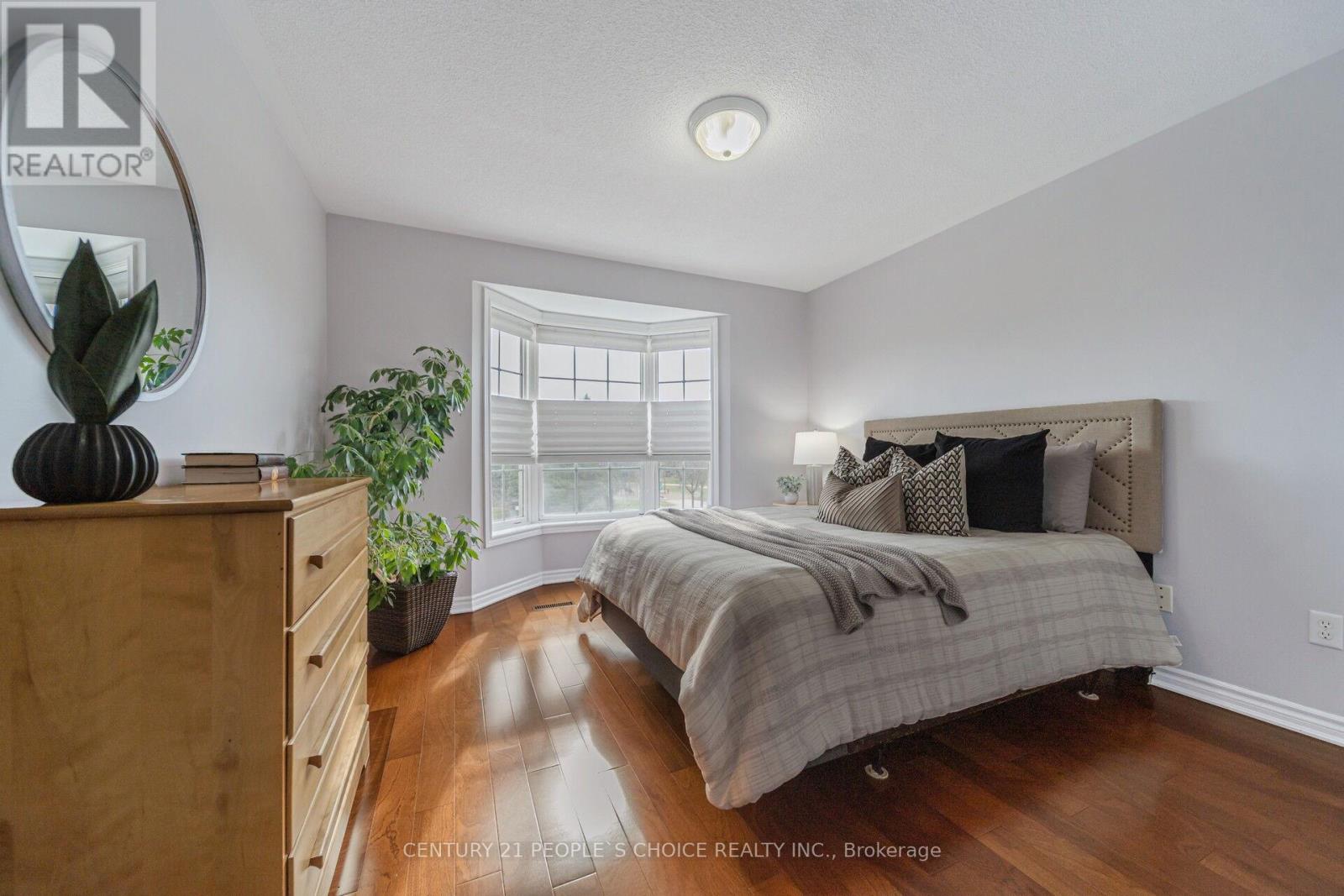 7107 APPLETREE LANE - 36