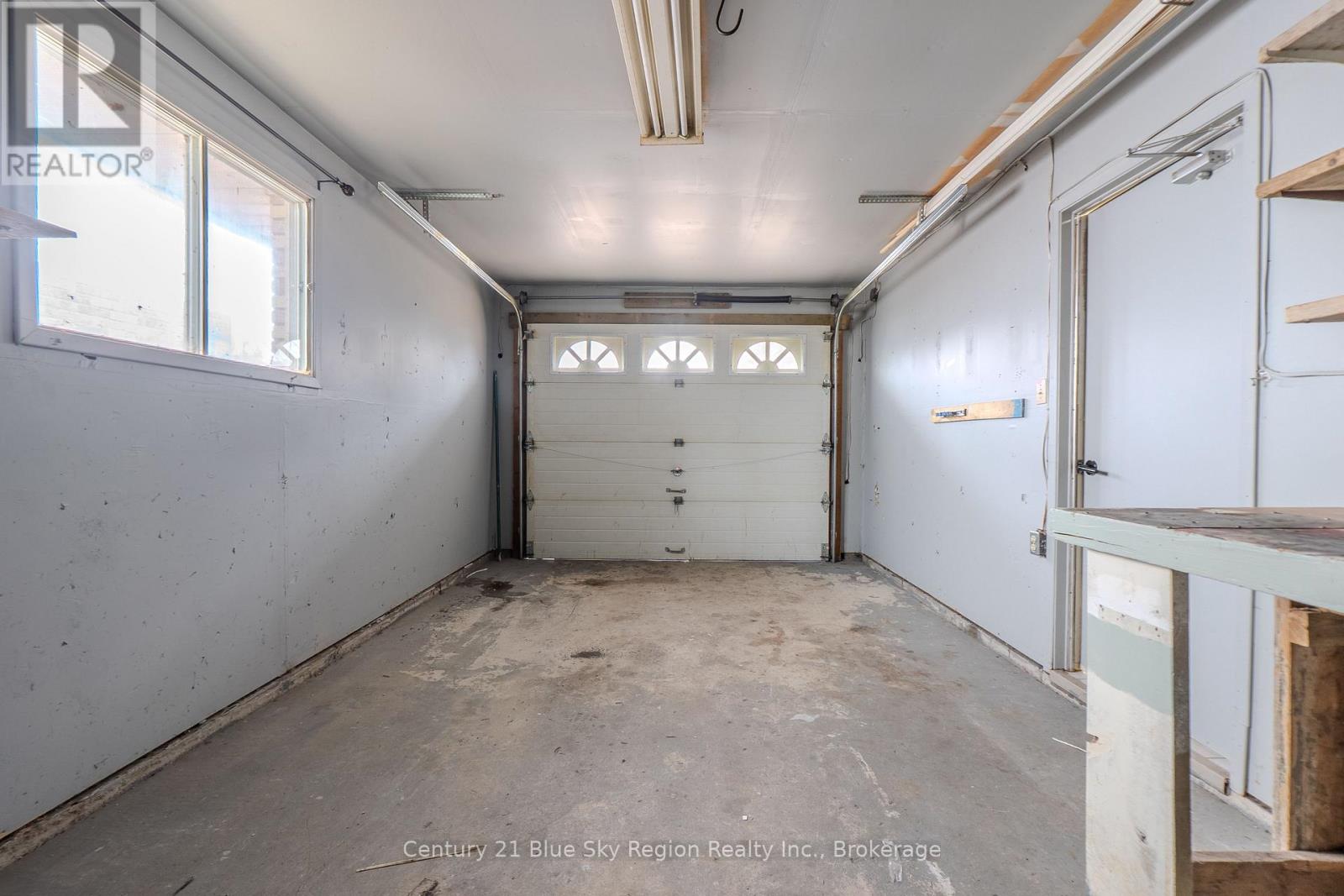 862 LAKESHORE DRIVE — photo 43
