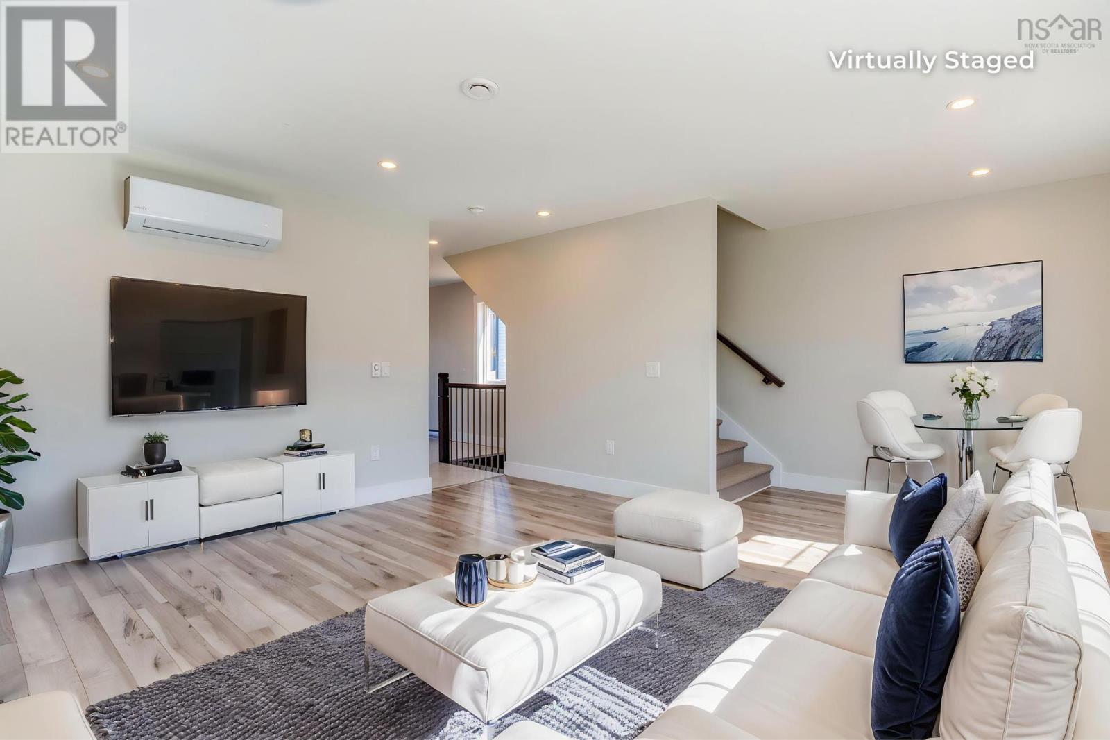 Property 26 of 50 of 34 Grosse Street