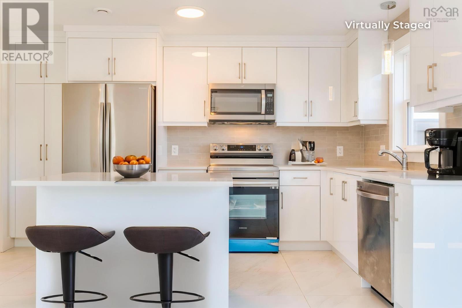 Property 17 of 50 of 34 Grosse Street