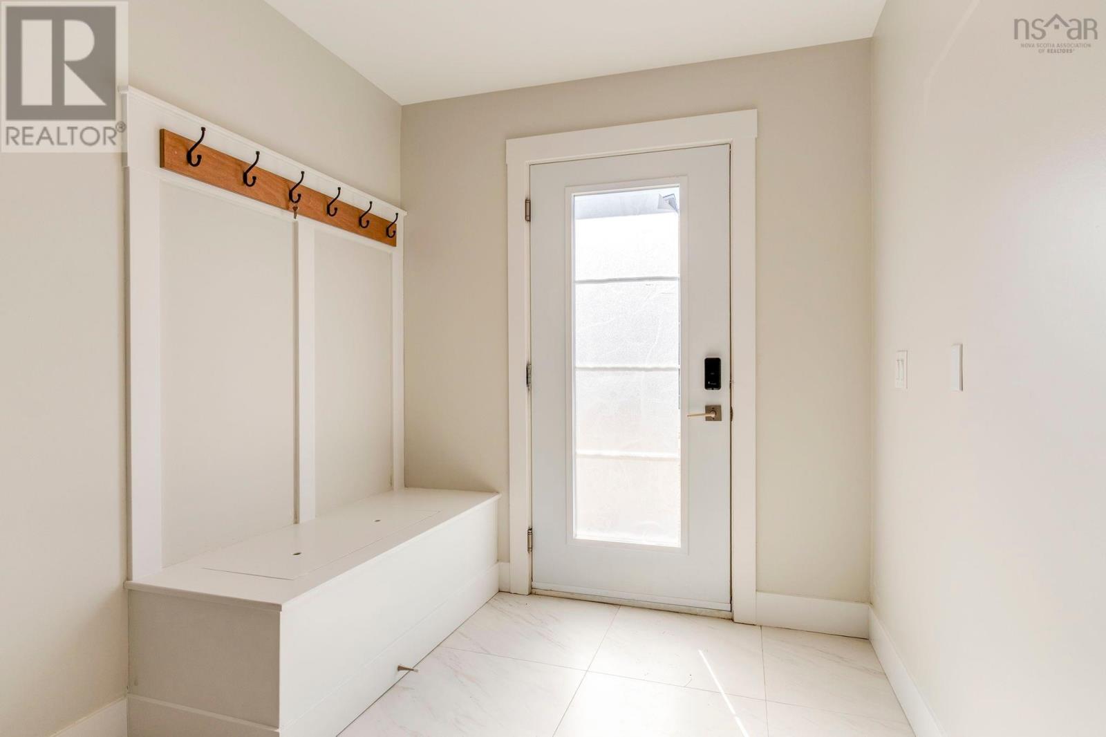 Property 21 of 50 of 34 Grosse Street