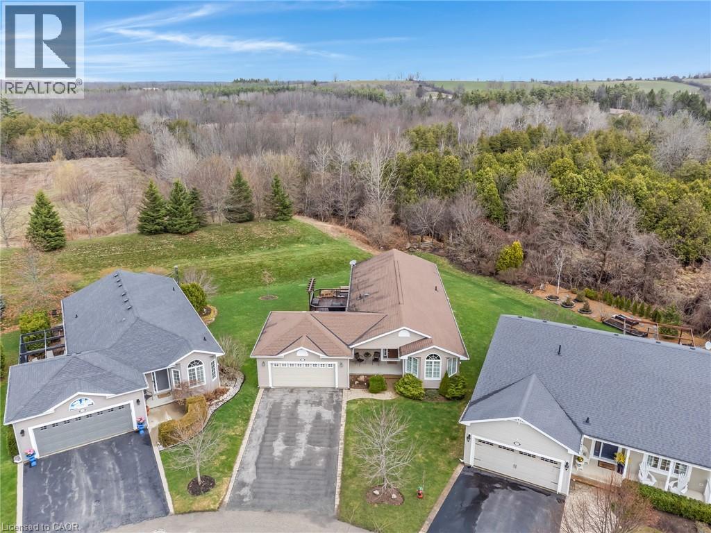 228 GLENARIFF DRIVE - 3
