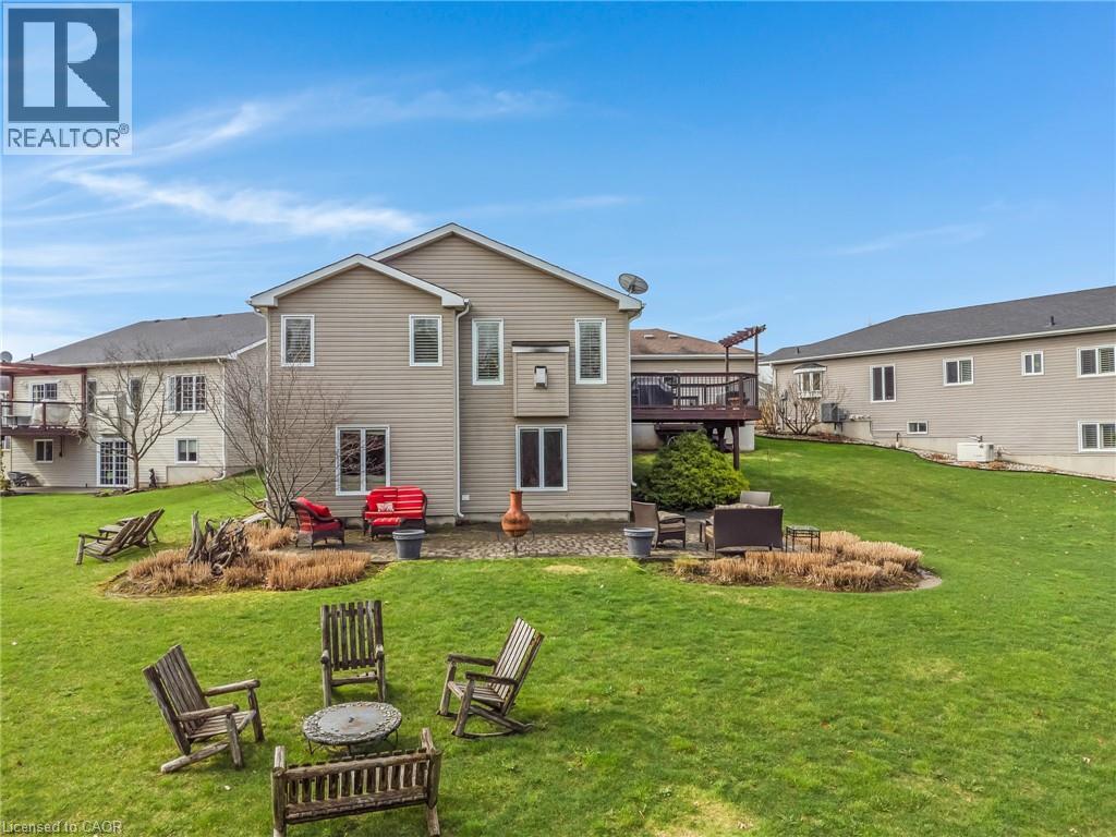228 GLENARIFF DRIVE - 44