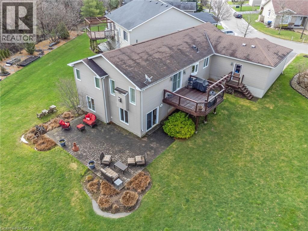 228 GLENARIFF DRIVE - 45
