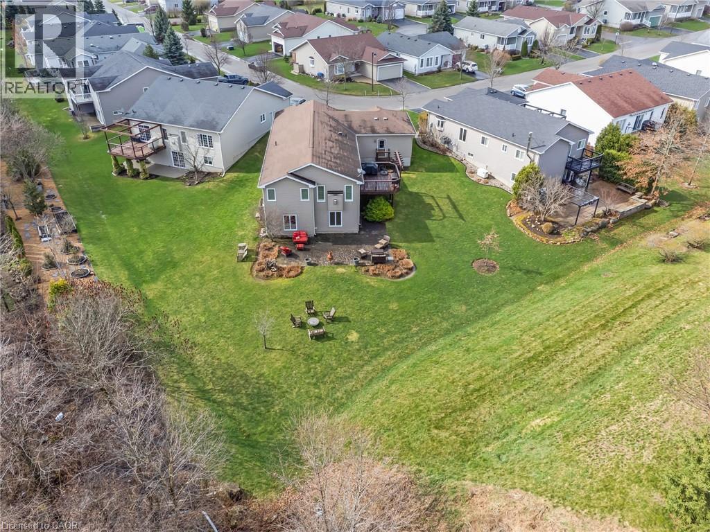 228 GLENARIFF DRIVE - 49