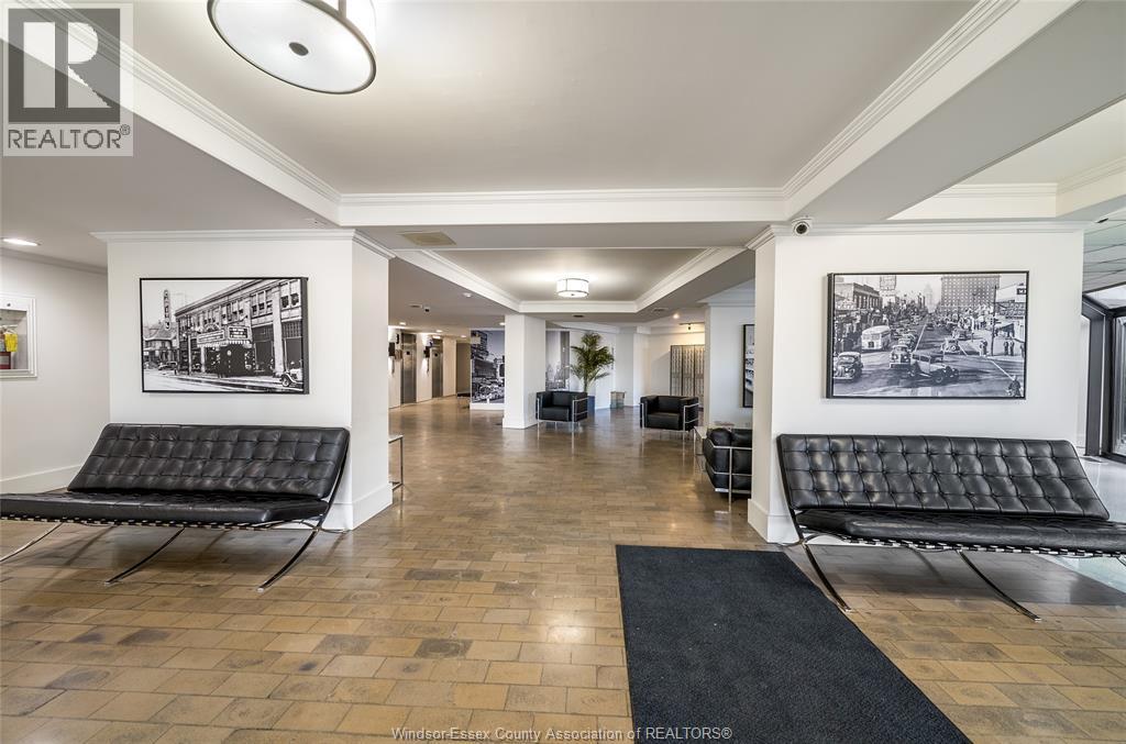 #312 111 RIVERSIDE DRIVE - 33