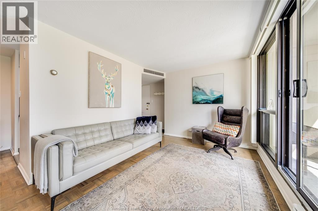 #312 111 RIVERSIDE DRIVE - 10