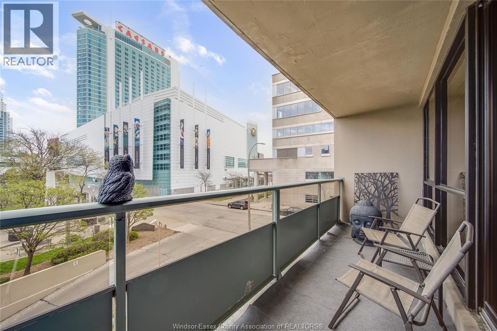 #312 111 RIVERSIDE DRIVE - 26