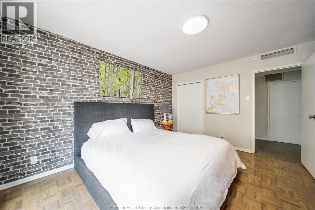 #312 111 RIVERSIDE DRIVE - 23