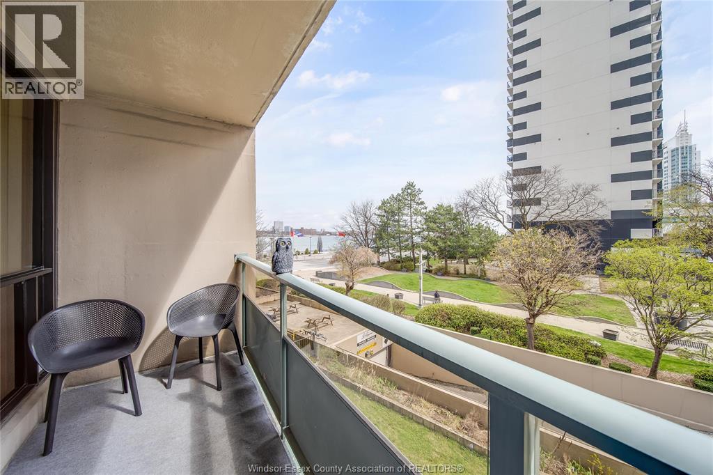#312 111 RIVERSIDE DRIVE - 27
