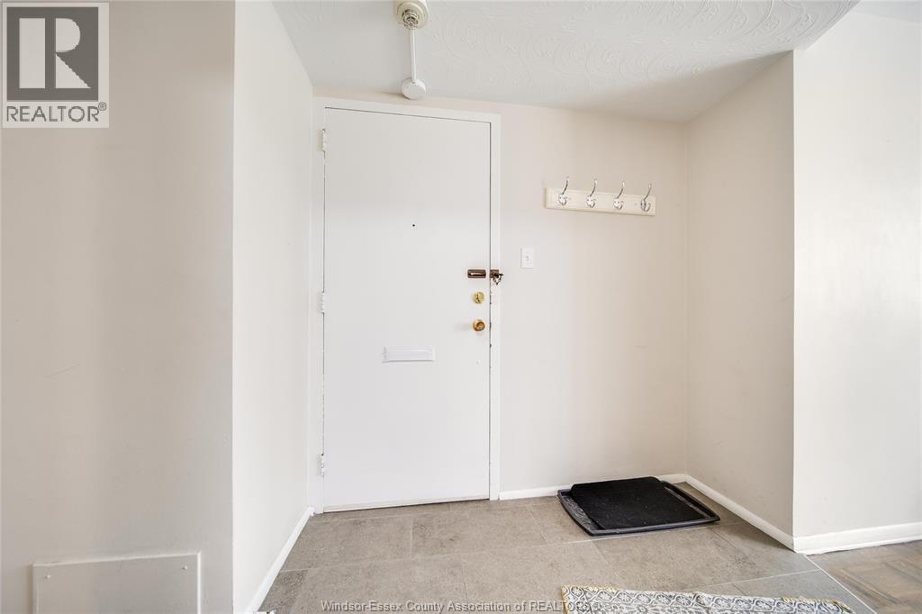 #312 111 RIVERSIDE DRIVE - 6