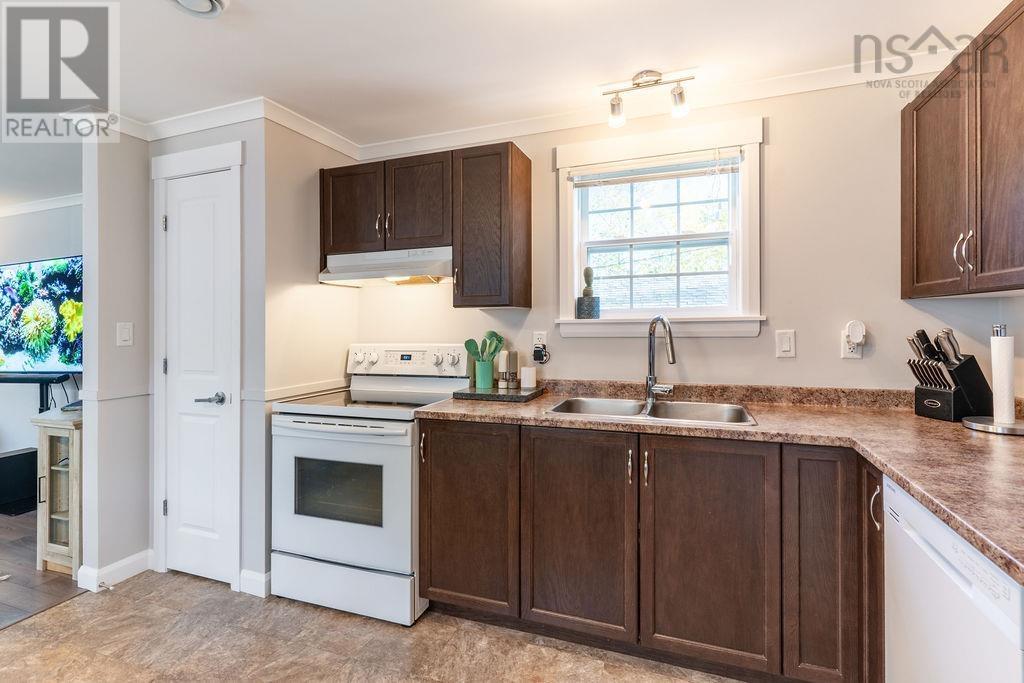 Property 18 of 37 of 303 Ioney Hill