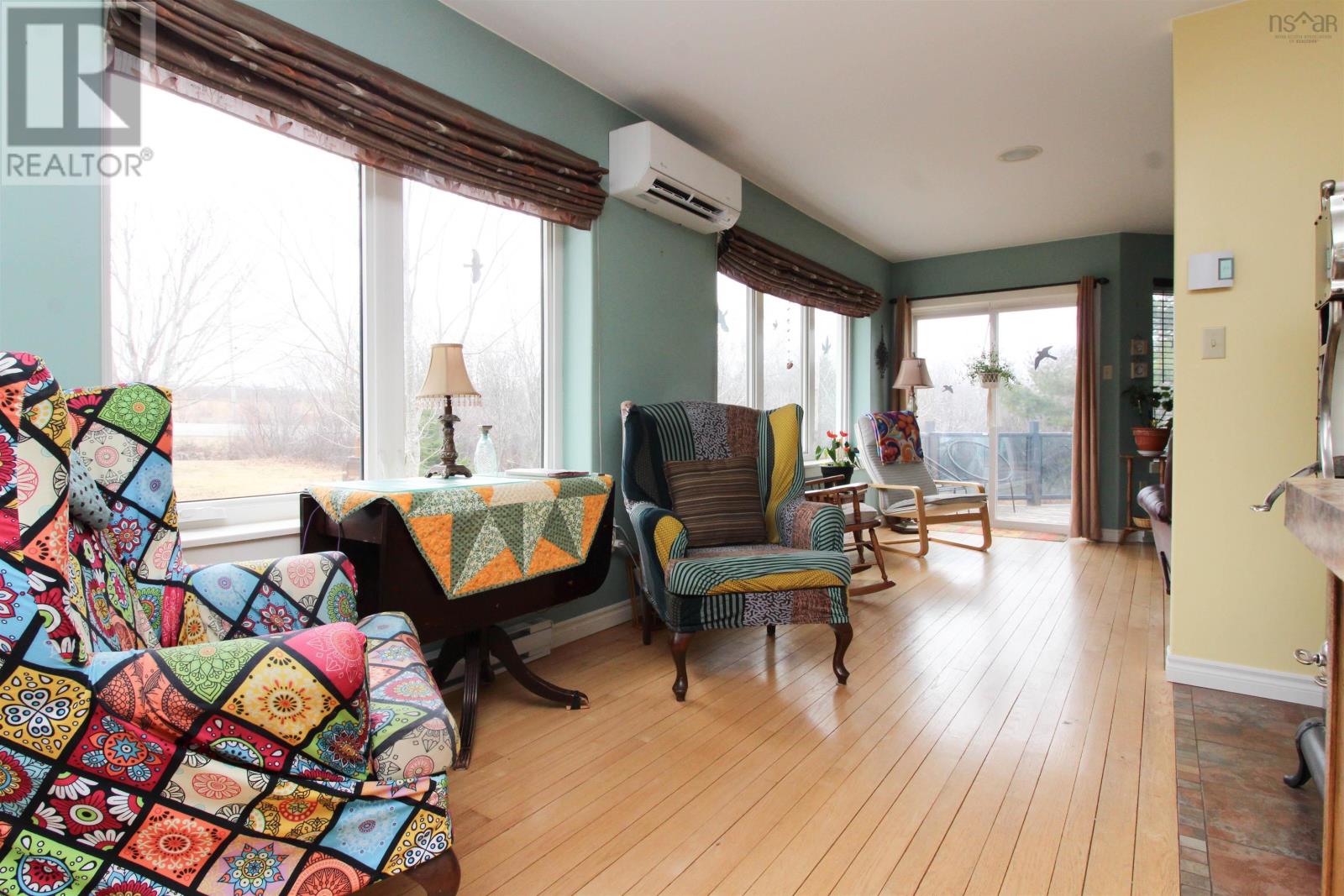 Property 1 of 46 of 615 New Road