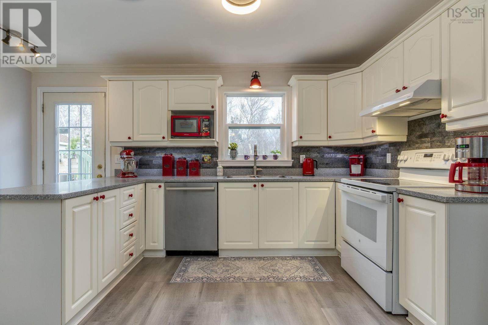 Property 20 of 35 of 107 Lancaster Drive