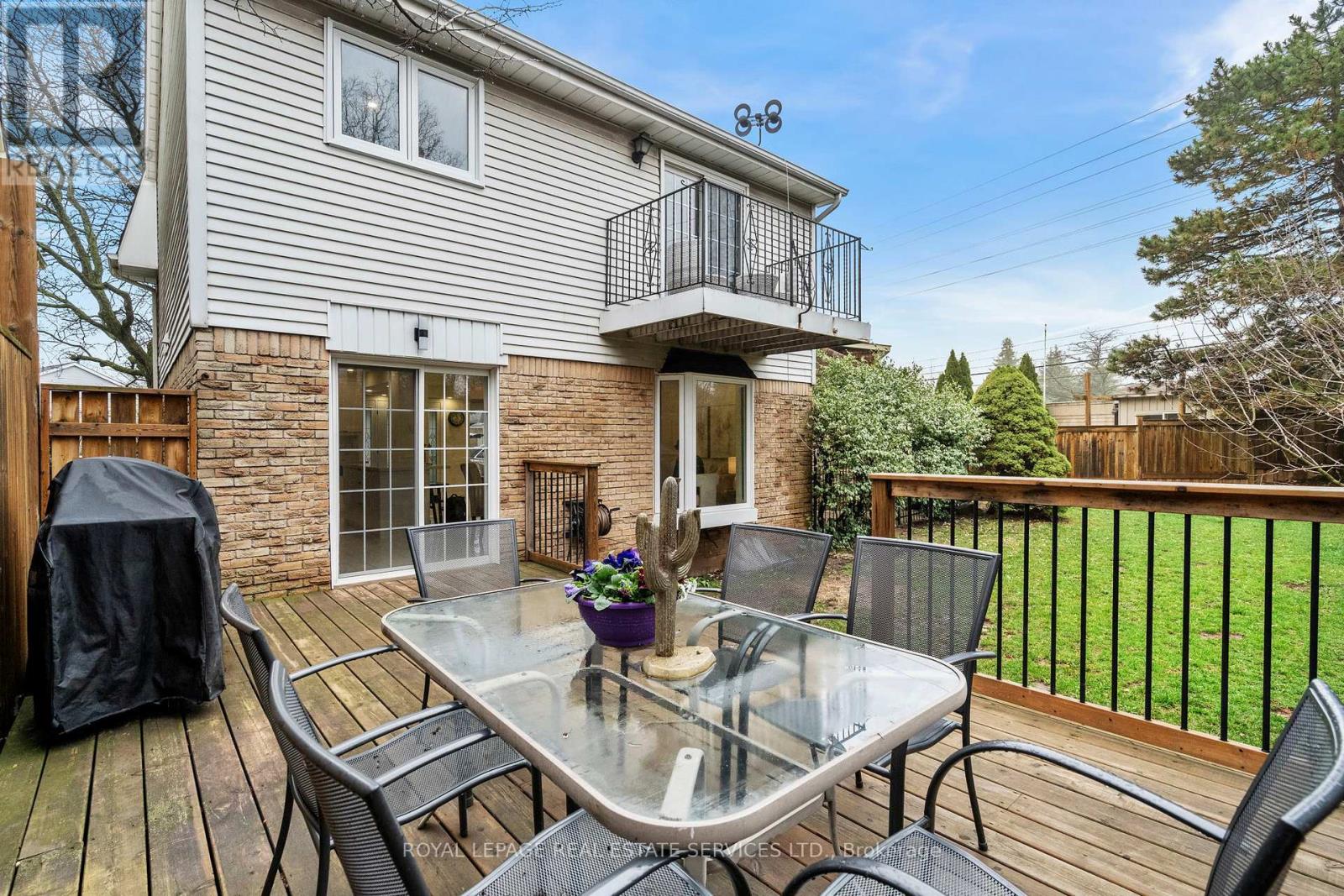 #22 1176 JAMESWAY BOULEVARD - 34