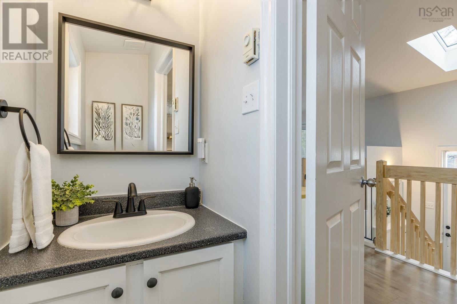 Property 14 of 42 of 82 Governors Lake Drive