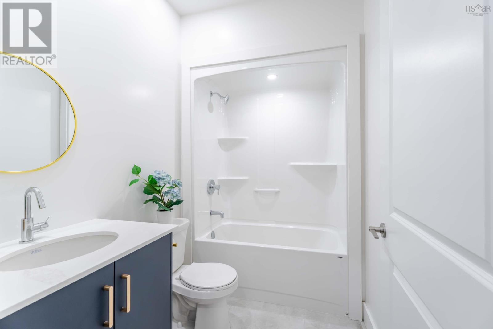 Property 11 of 48 of 92 Puncheon Way