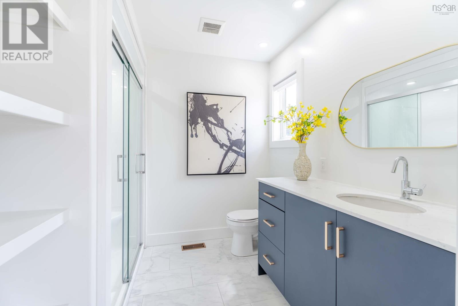 Property 28 of 48 of 92 Puncheon Way