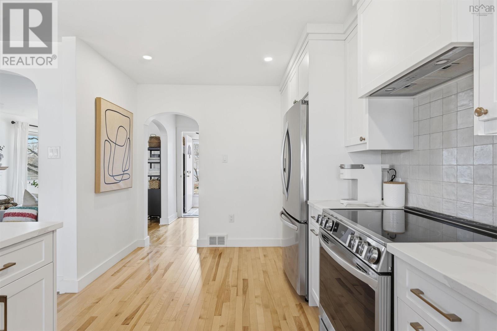 Property 20 of 30 of 3470 Rowe Avenue