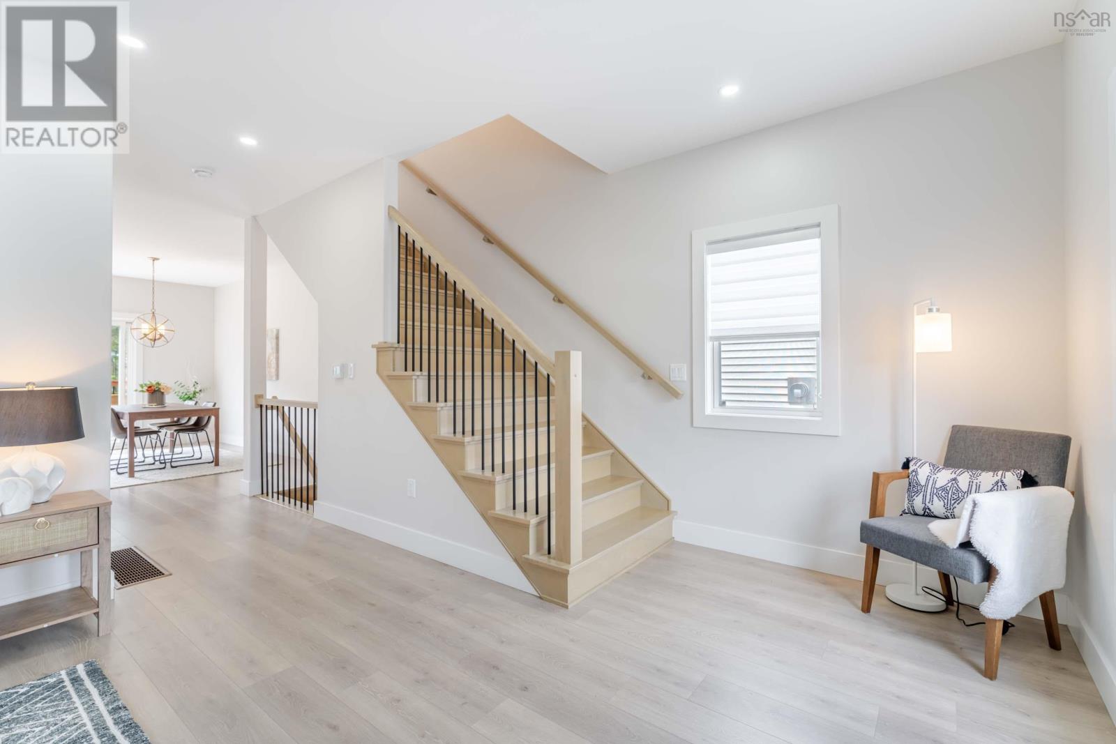 Property 9 of 48 of 92 Puncheon Way