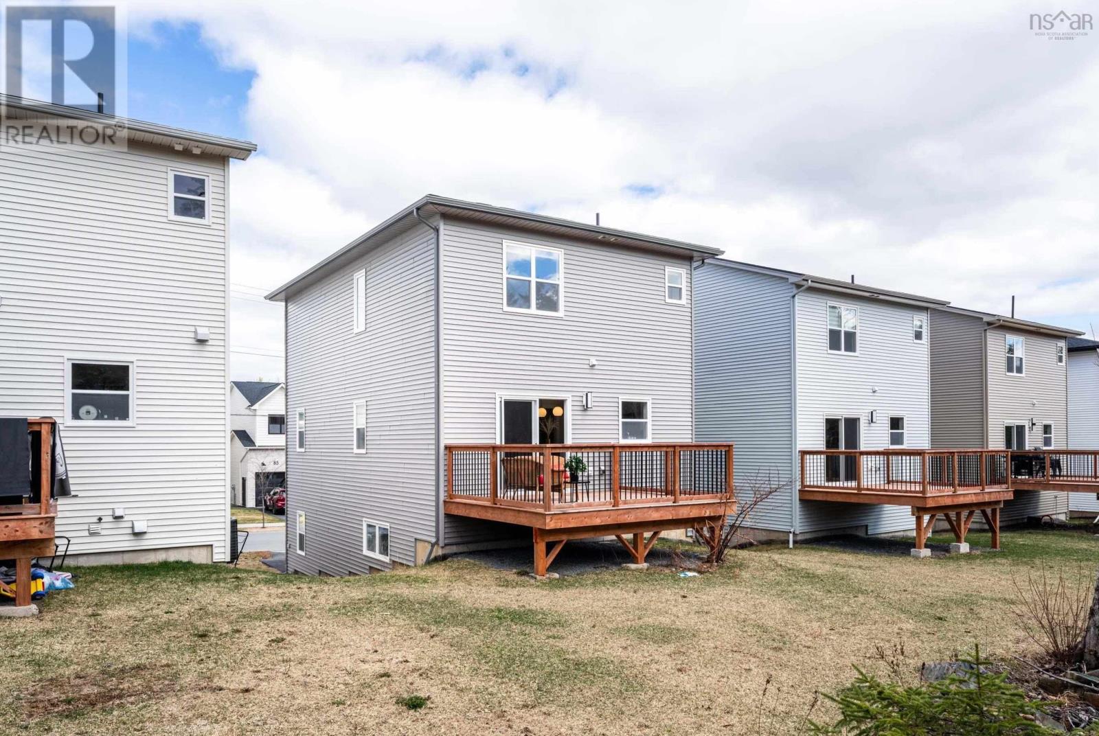 Property 32 of 48 of 92 Puncheon Way