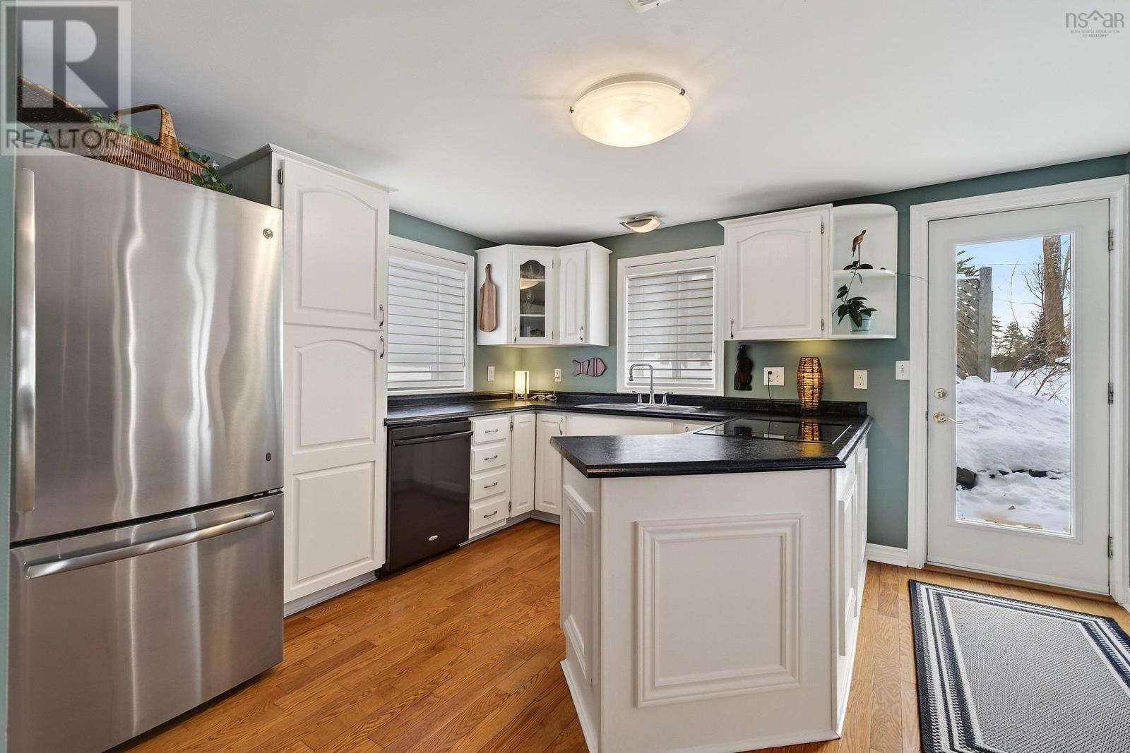 Property 11 of 30 of 3950 Highway 2