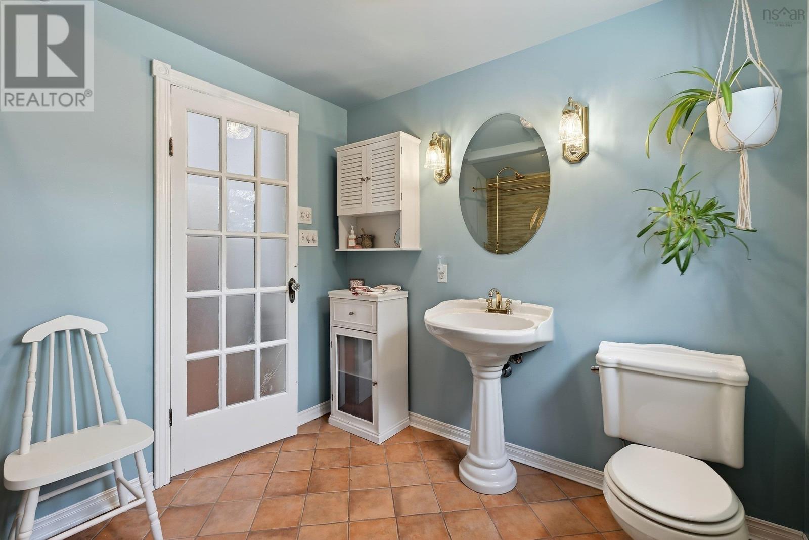 Property 7 of 30 of 3950 Highway 2