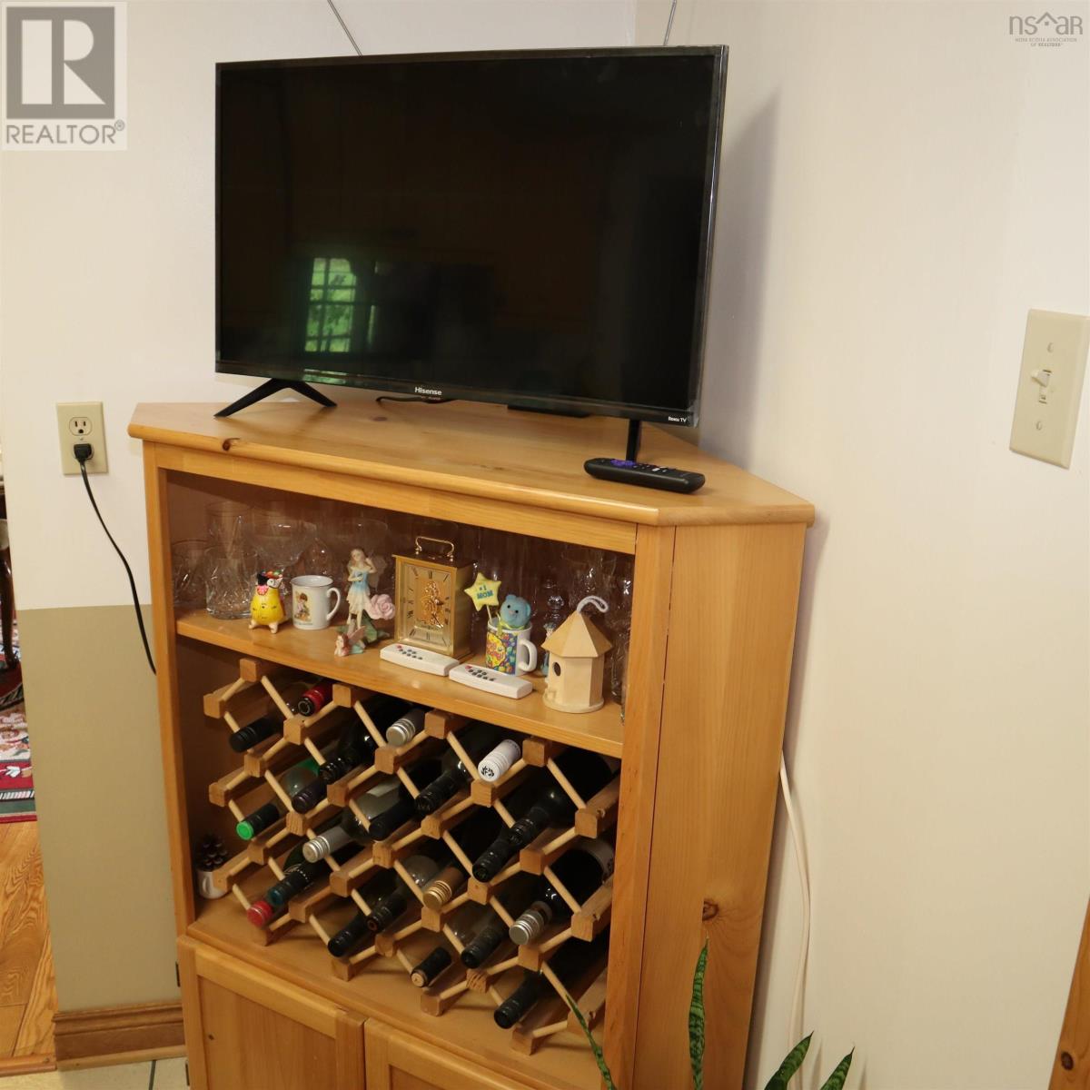 Property 25 of 49 of 723 Waverley Road