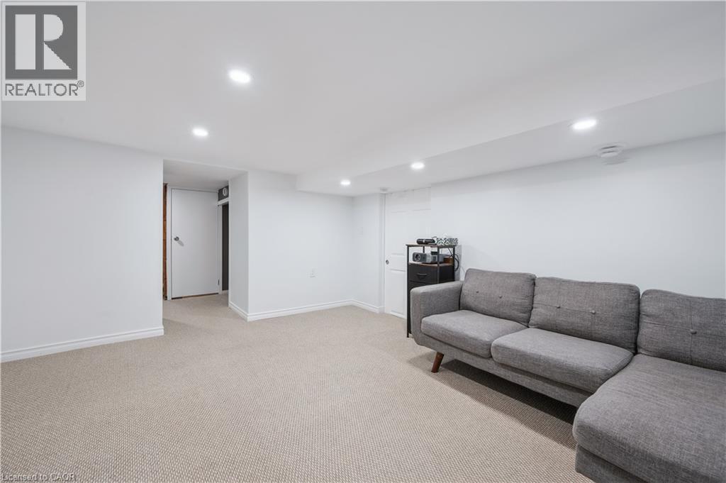 22 CHARLES STREET - 29