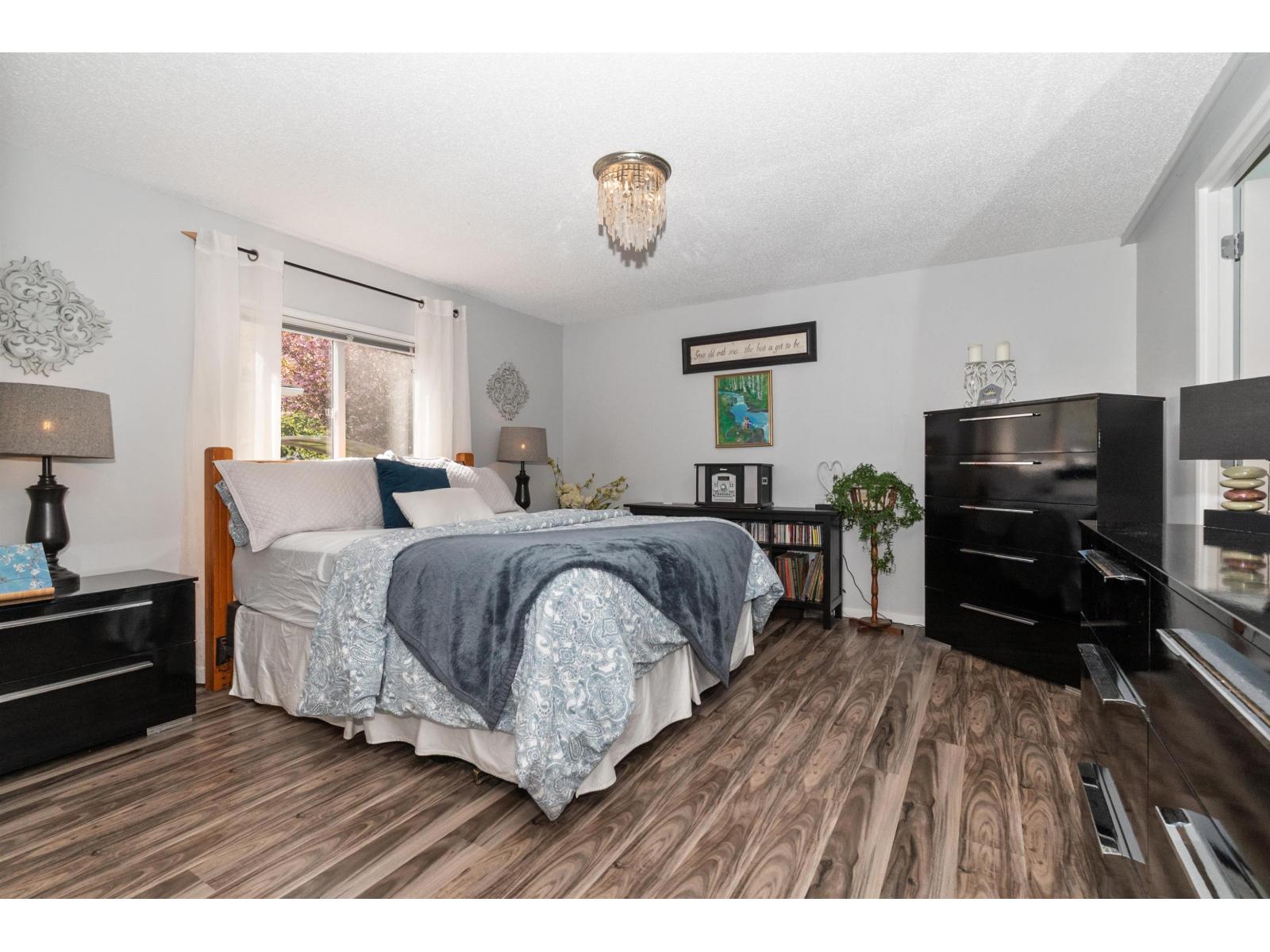 13 41168 LOUGHEED HIGHWAY, Mission