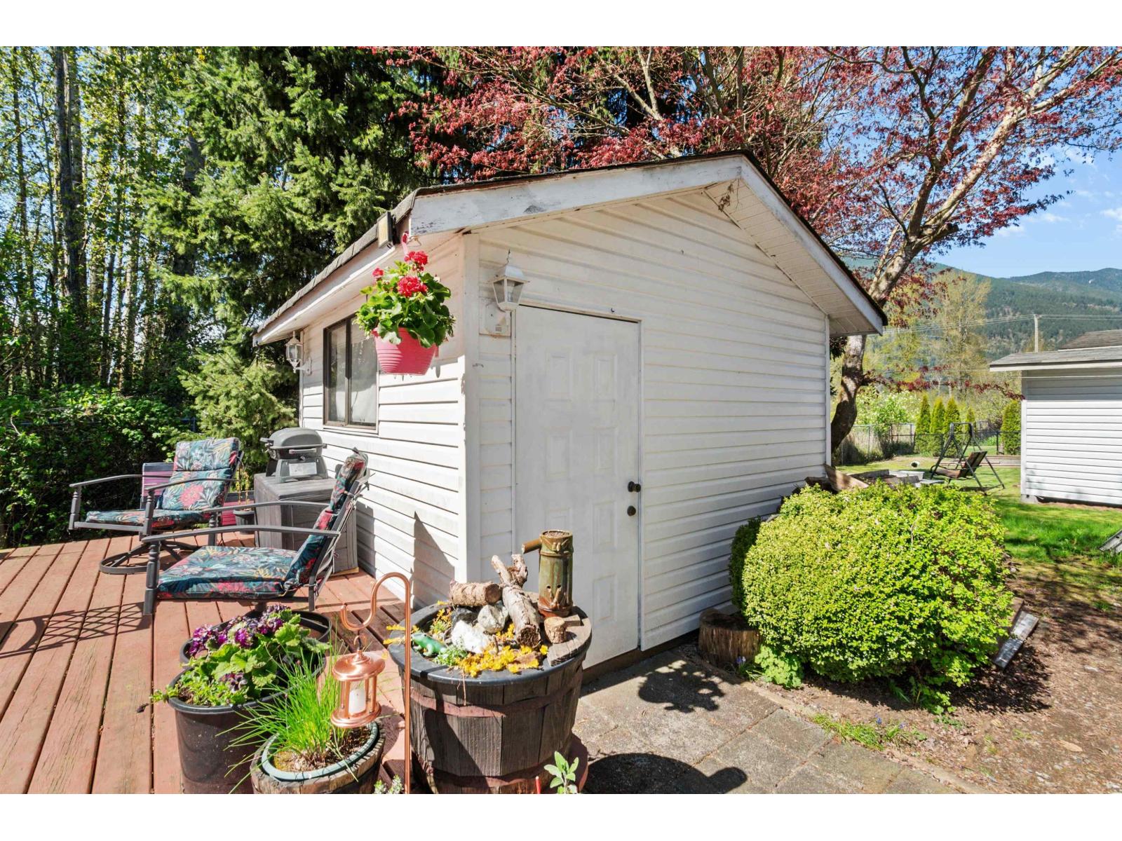 13 41168 LOUGHEED HIGHWAY, Mission