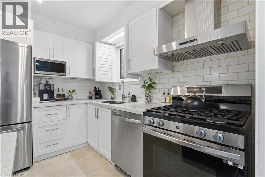 67 BRIDLEWREATH Street, Kitchener, Ontario, N2E3V5 — Photo 7