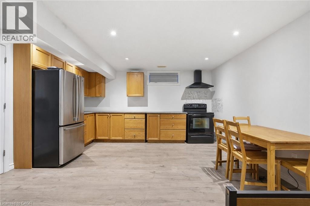 67 BRIDLEWREATH Street, Kitchener, Ontario, N2E3V5 — Photo 33