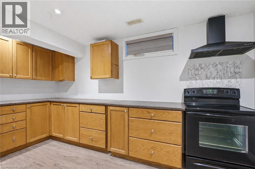 67 BRIDLEWREATH Street, Kitchener, Ontario, N2E3V5 — Photo 32