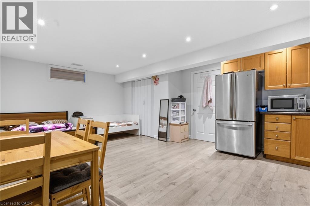 67 BRIDLEWREATH Street, Kitchener, Ontario, N2E3V5 — Photo 35