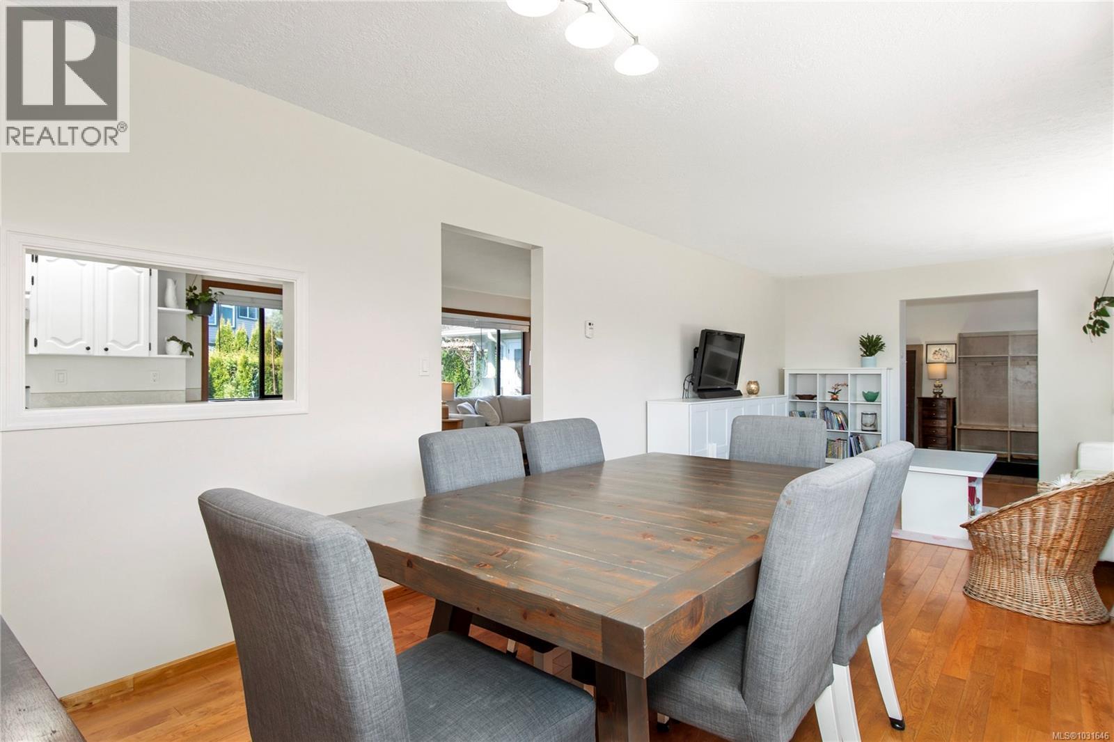 1780 JUNIPER DR - 12