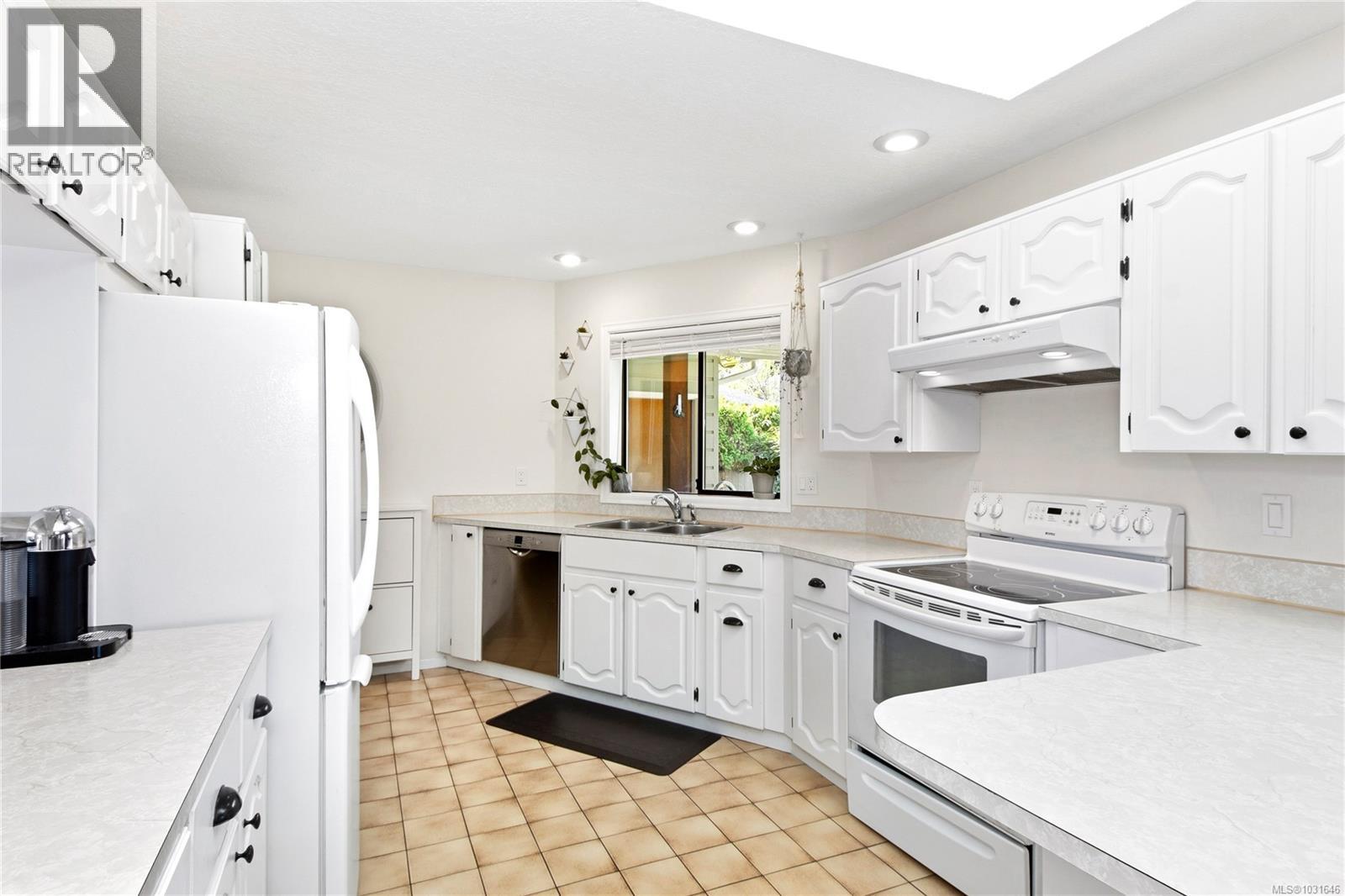 1780 JUNIPER DR - 14