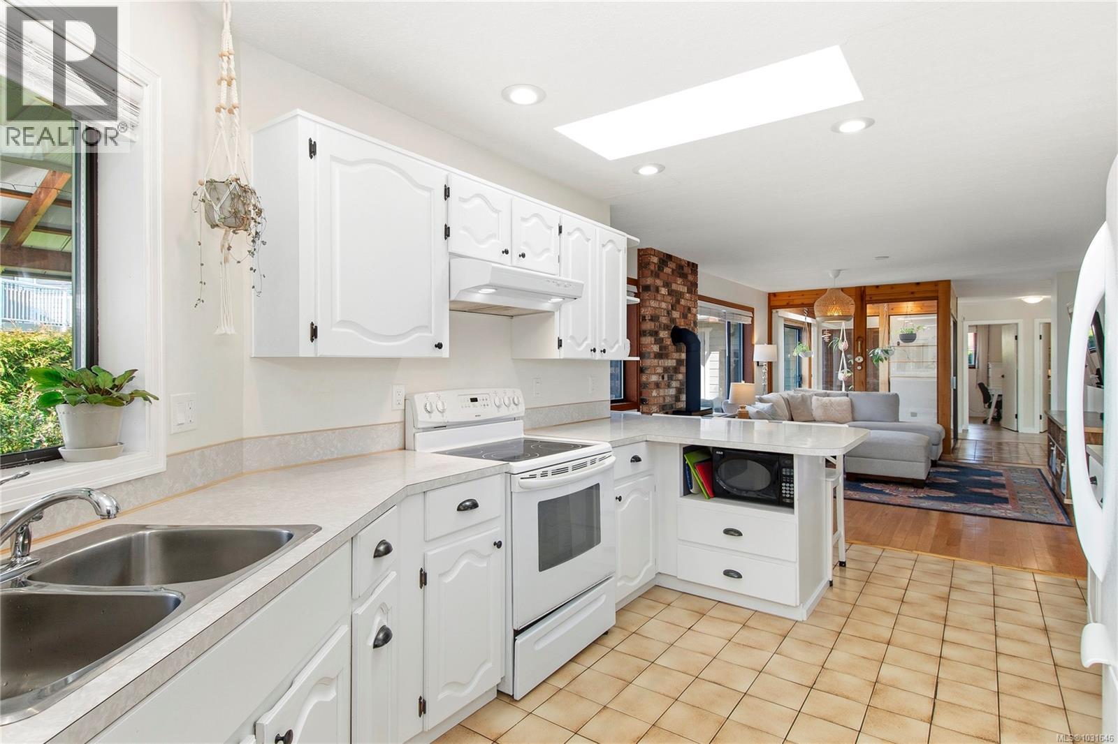 1780 JUNIPER DR - 15