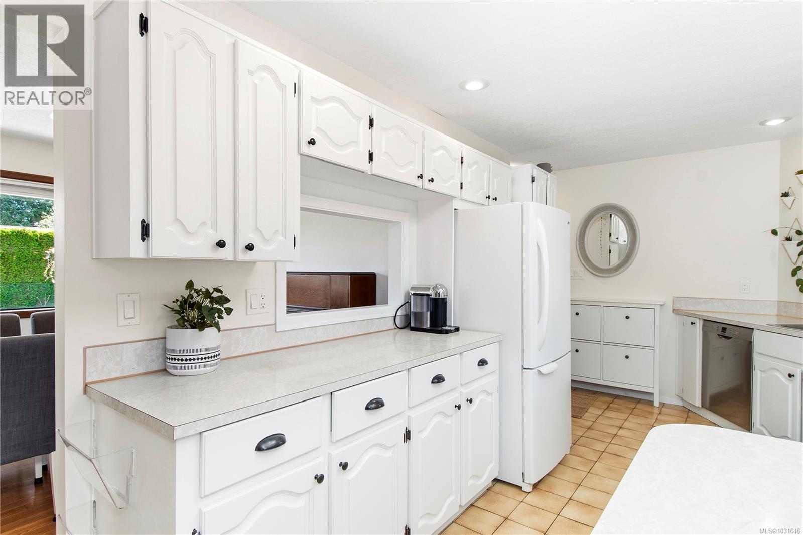 1780 JUNIPER DR - 16