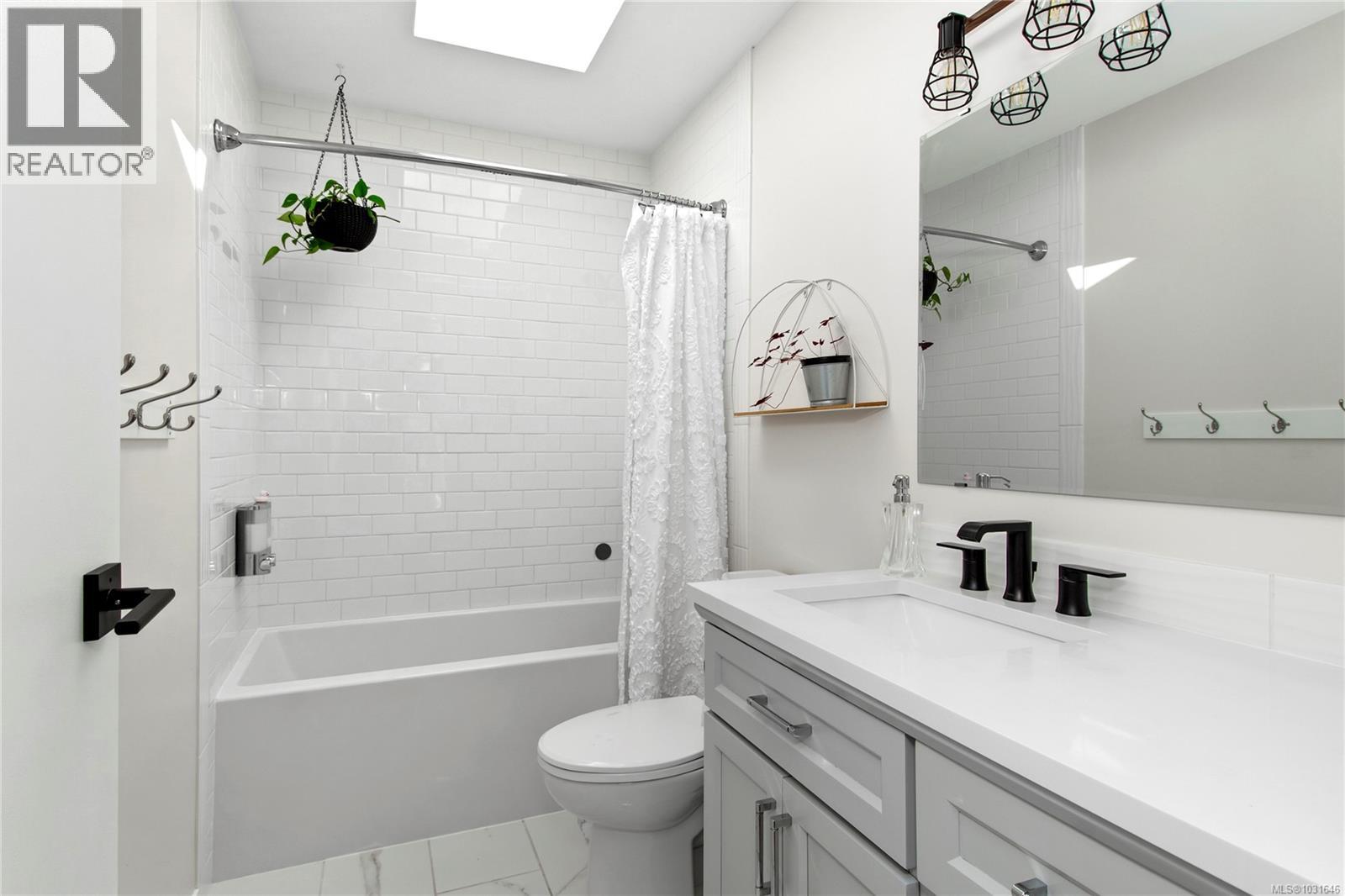 1780 JUNIPER DR - 31