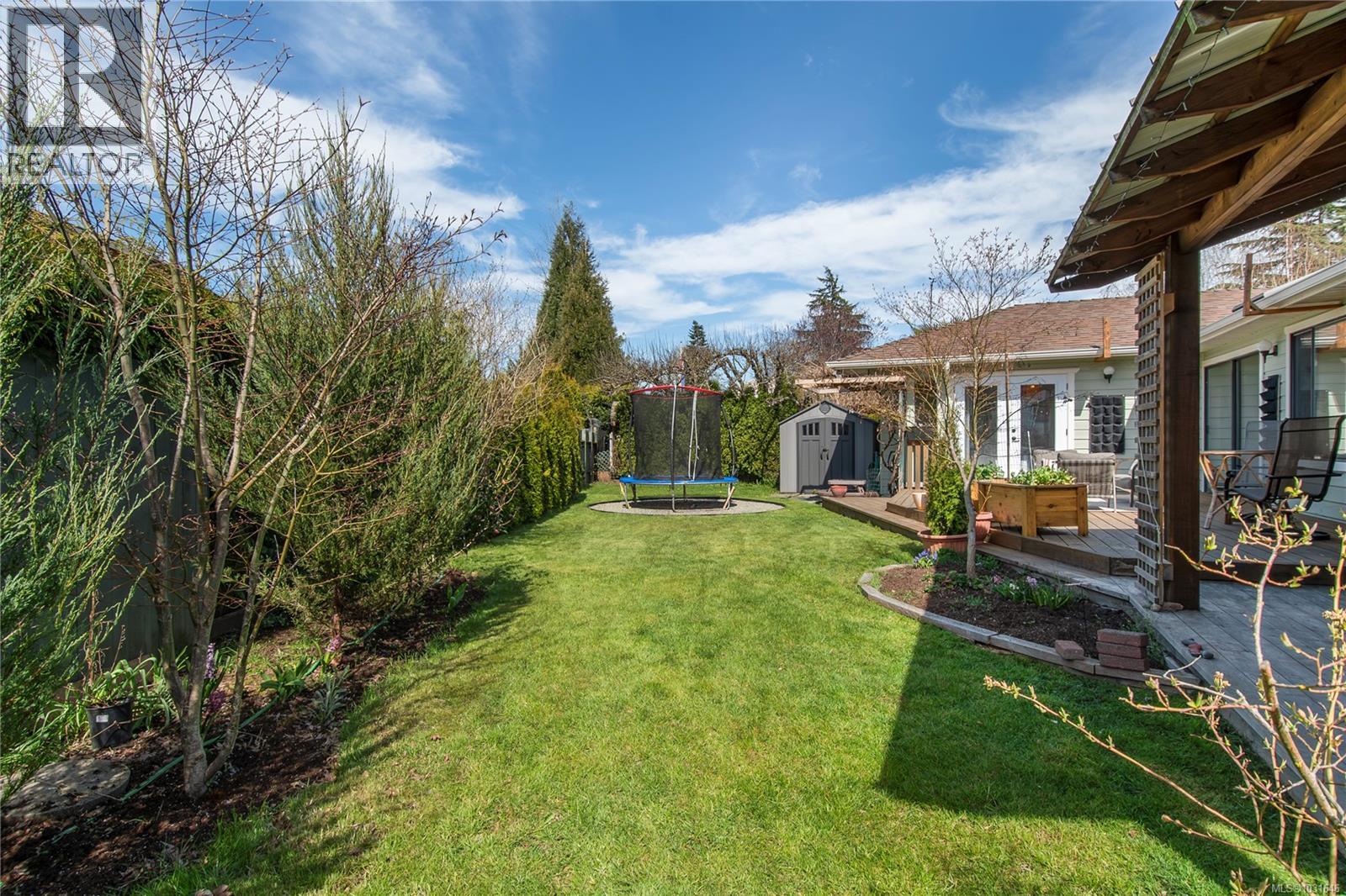 1780 JUNIPER DR - 44