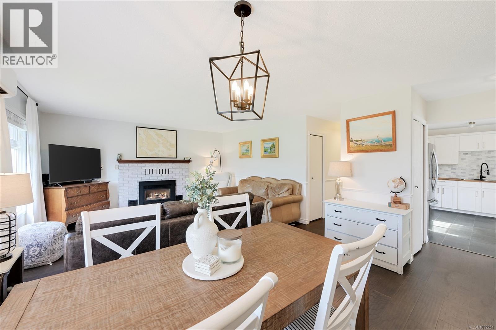 2114 REDWING PL - 10