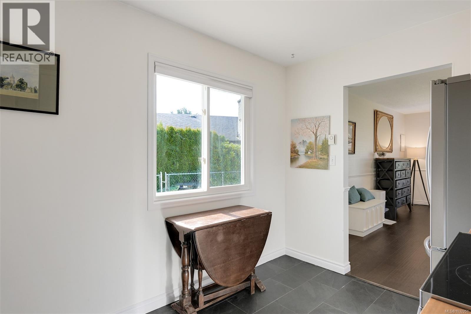 2114 REDWING PL - 20