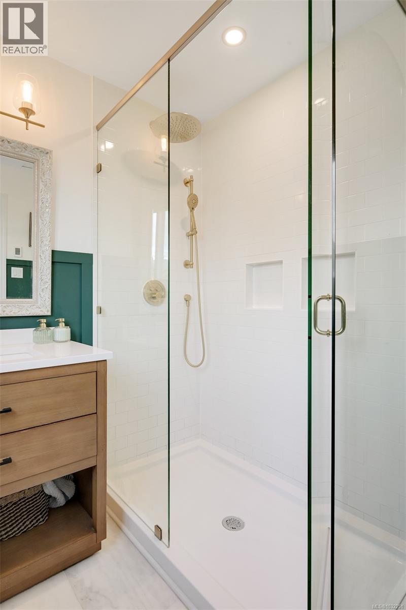 2114 REDWING PL - 26