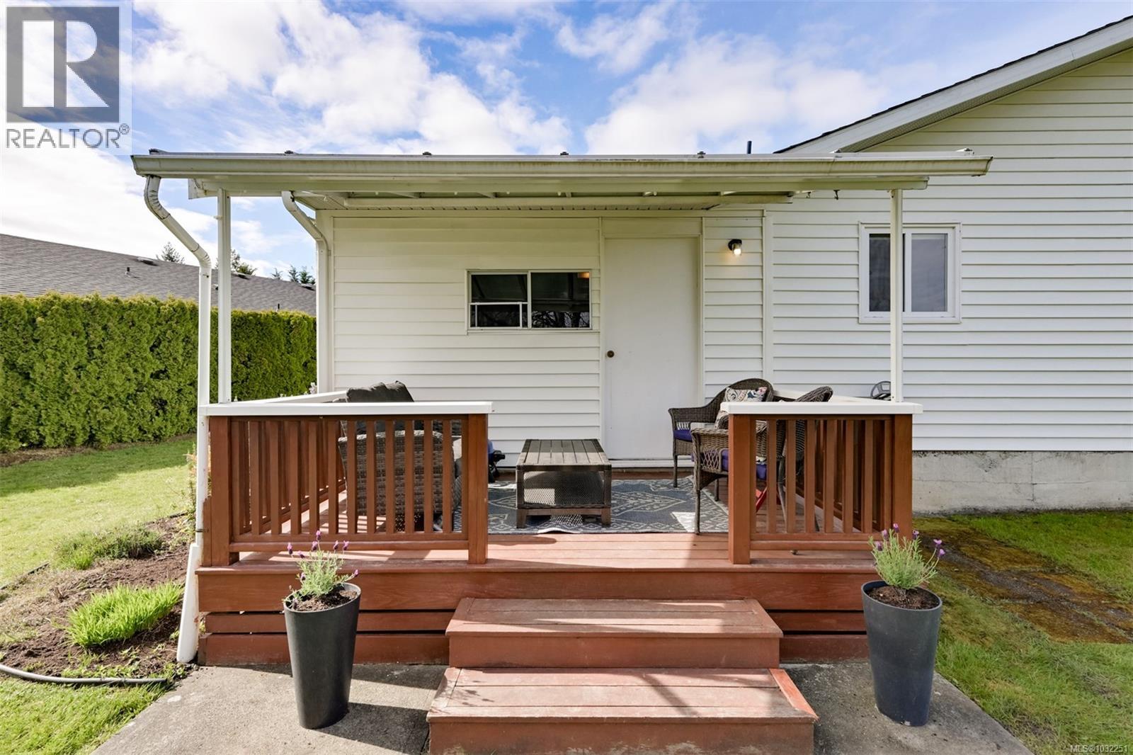 2114 REDWING PL - 36